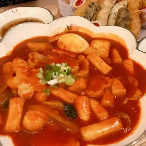 Tteokbokki dish served in ikseondong hanok village