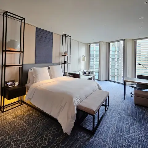 Four Seasons Seoul Review full view of Premier Room