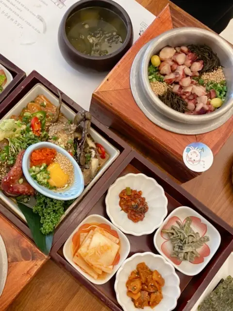 seafood set with octopus and stone pot rice
