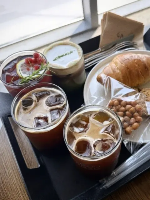 Brunch set at Ocean Breeze cafe in Cheongsapo