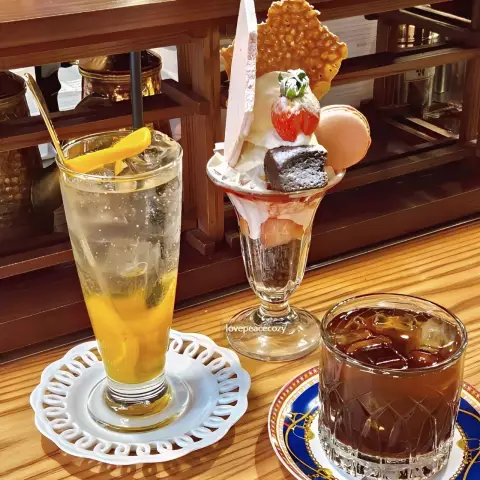 DongBaek Bakery’s drink and dessert trio featuring parfait, ade, and iced coffee
